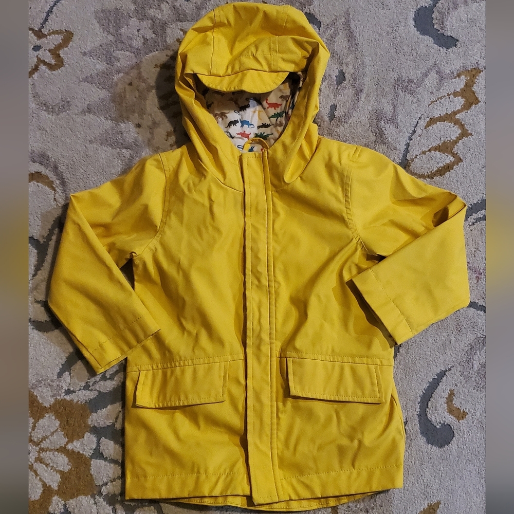 Classic yellow raincoat size 3T ☔️